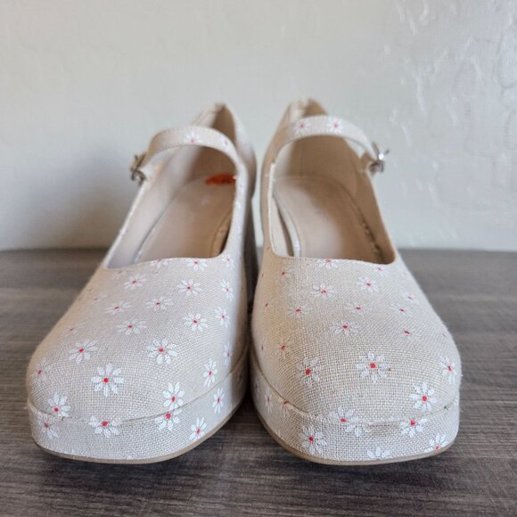 Madden Girl Mantel Mary Jane Platforms Daisy Print Chunky Block Heels Beige 9.5 - Picture 2 of 12